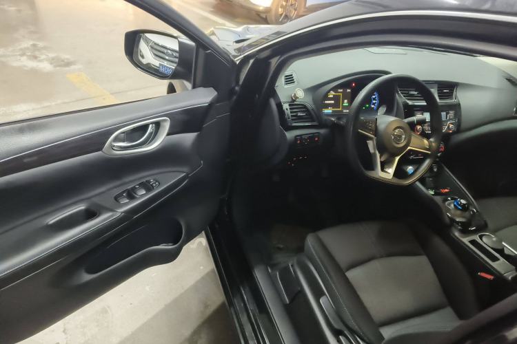Used Nissan Sylphy EV 2018 ZhiZun Edition Interior 3