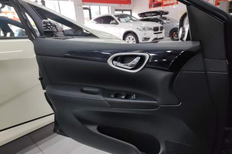 Used Nissan Sylphy EV 2018 Comfort Edition Customized Version Left Front Door Interior