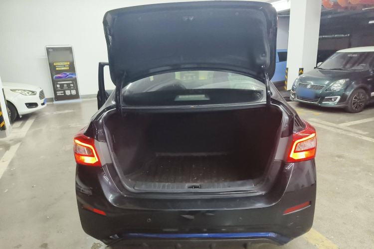 Used Nissan Sylphy EV 2018 ZhiZun Edition Trunk