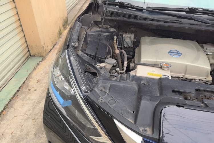 Used Nissan Sylphy EV 2018 ZhiZun Edition Engine Bay Right