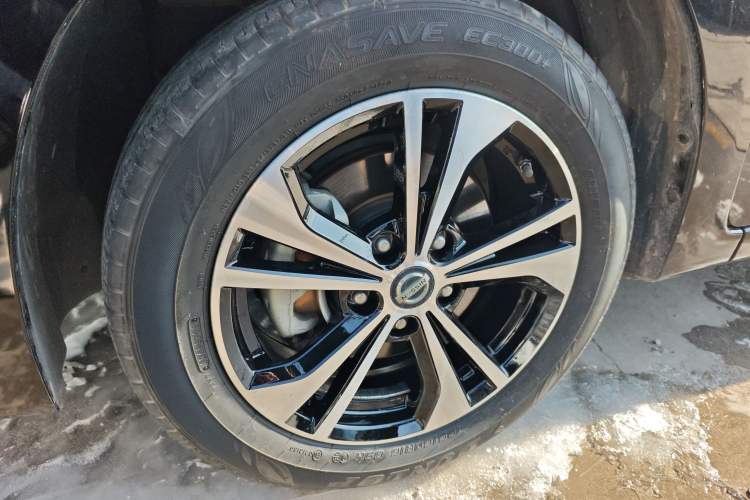 Used Nissan Sylphy EV 2018 Smart Edition Exterior 2
