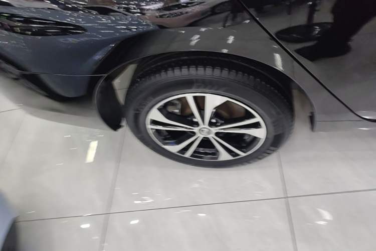 Used Nissan Sylphy EV 2018 Smart Edition Exterior 5