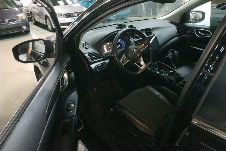 Used Nissan Sylphy EV 2018 Smart Edition Custom Version Interior 3