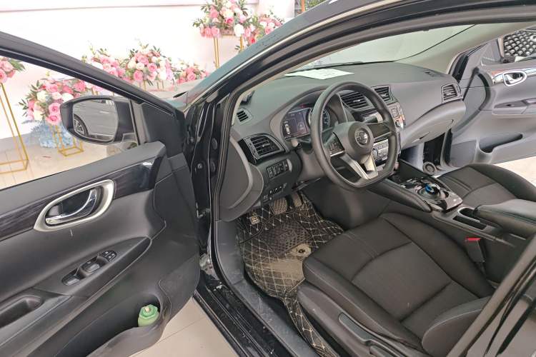Used Nissan Sylphy EV 2018 Smart Edition Custom Version Interior 3
