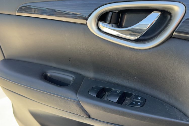 Used Nissan Sylphy EV 2018 Smart Edition Interior 4