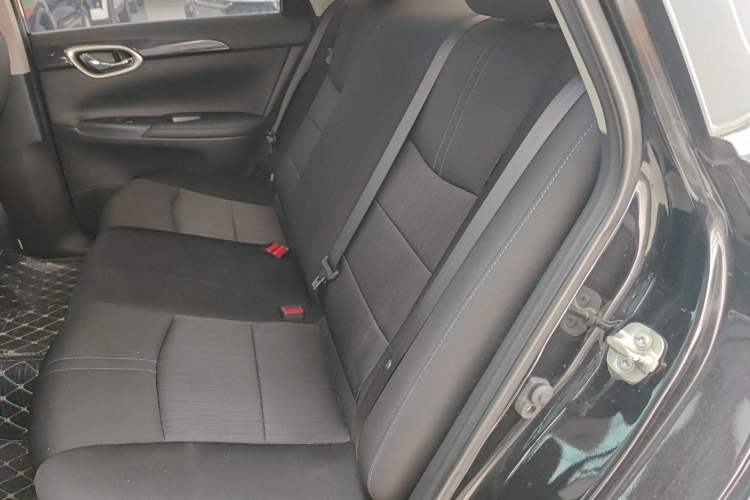 Used Nissan Sylphy EV 2018 Smart Edition Custom Version Interior 4