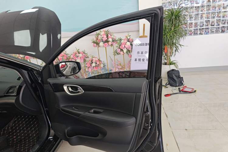 Used Nissan Sylphy EV 2018 Smart Edition Custom Version Interior 5