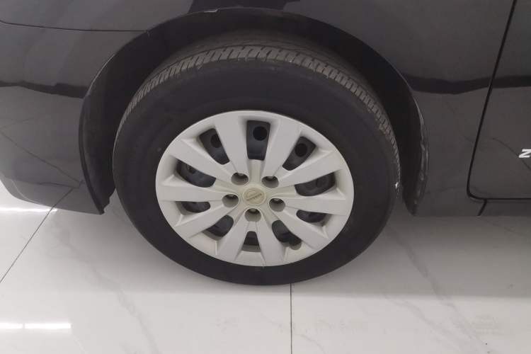 Used Nissan Sylphy EV  Left Front Wheel Hub