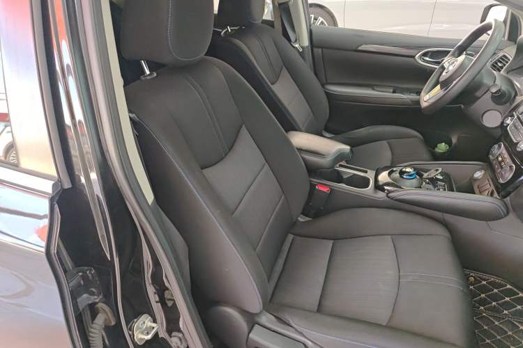 Used Nissan Sylphy EV 2018 Smart Edition Custom Version Right Front Seat