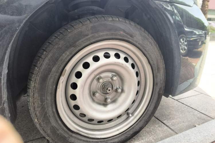 Used Nissan Sylphy EV 2018 Smart Edition Right Front Wheel Hub