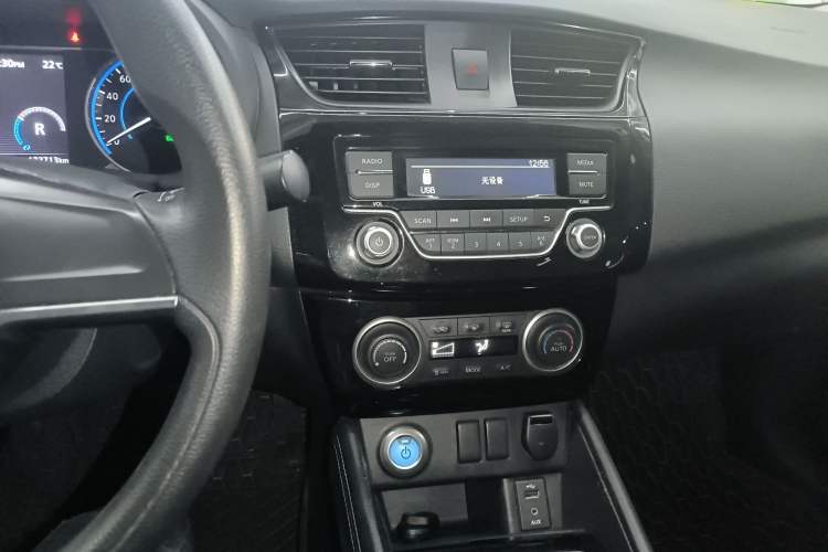 Used Nissan Sylphy EV 2018 ZhiZun Edition Audio And AC Panel