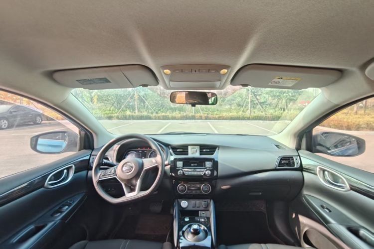 Used Nissan Sylphy EV 2018 Smart Edition Custom Version Interior 2