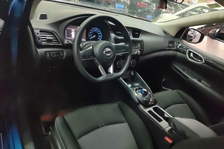 Used Nissan Sylphy EV  Interior 3