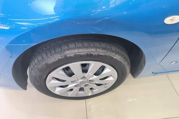 Used Nissan Sylphy EV 2018 ZhiZun Edition Left Front Wheel Hub