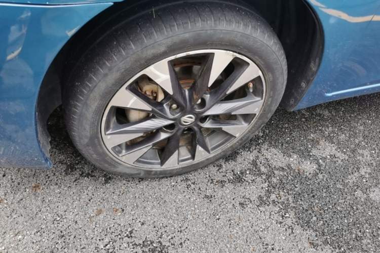 Used Nissan Sylphy EV 2018 Smart Edition Left Front Wheel Hub