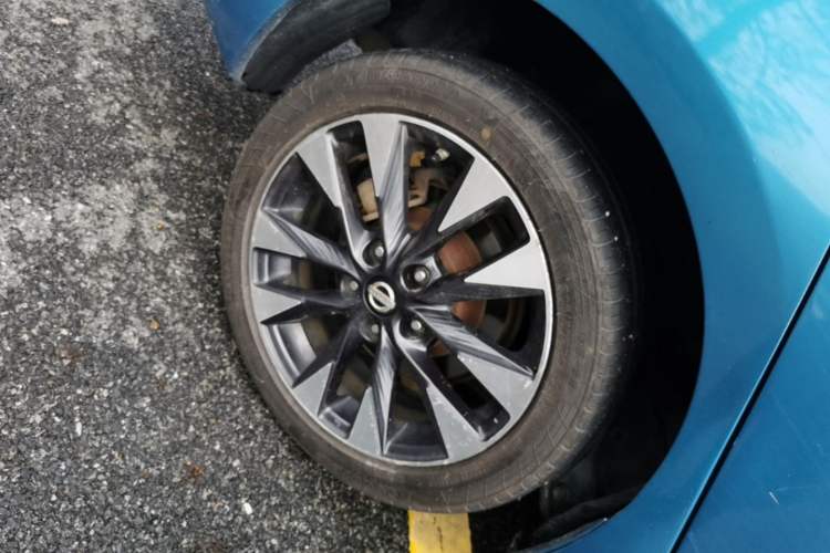 Used Nissan Sylphy EV 2018 Smart Edition Right Rear Wheel Hub