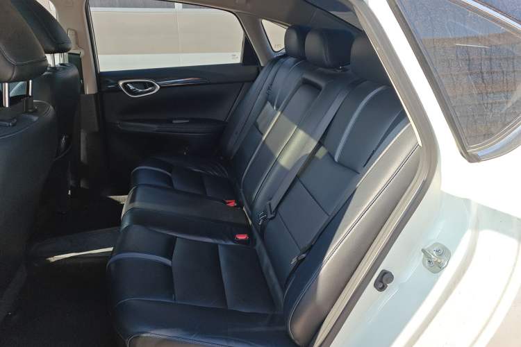 Used Nissan Sylphy EV 2018 ZhiZun Edition Left Rear Seat