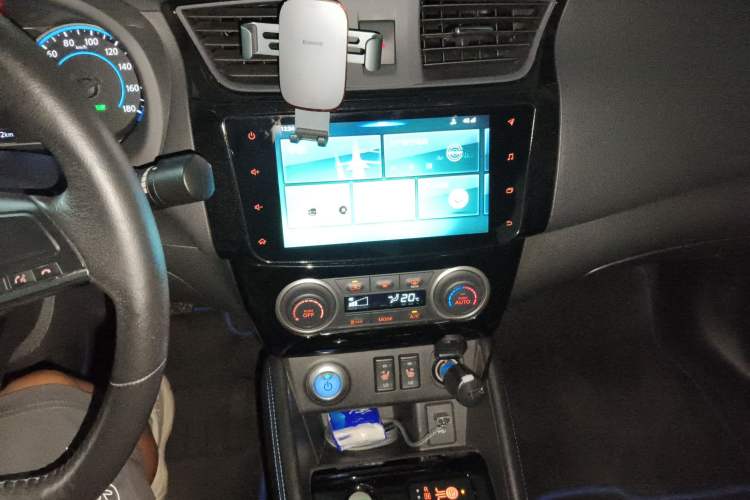 Used Nissan Sylphy EV 2018 ZhiZun Edition Audio And AC Panel