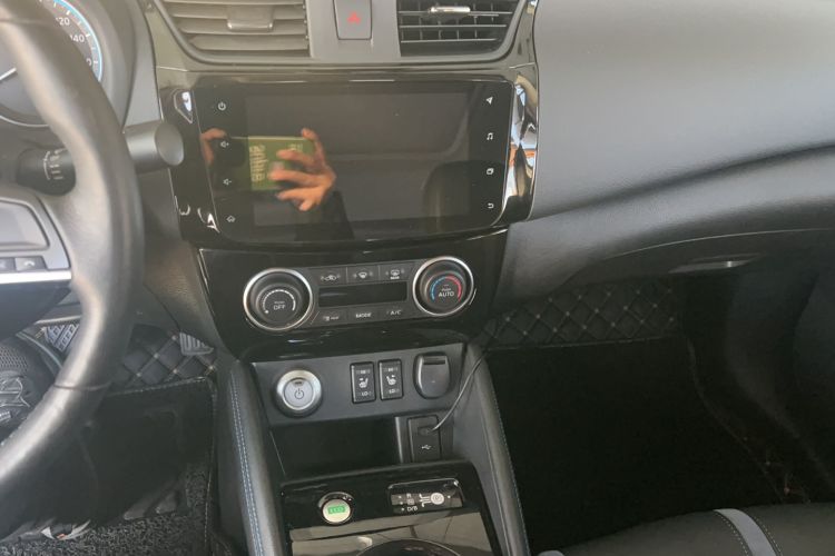 Used Nissan Sylphy EV 2018 ZhiZun Edition Audio And AC Panel