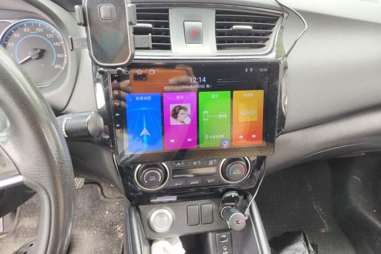 Used Nissan Sylphy EV 2018 Smart Edition Audio And AC Panel