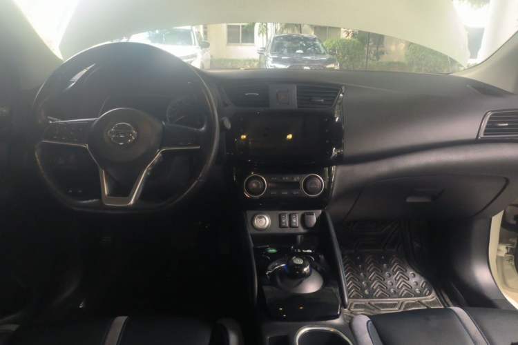 Used Nissan Sylphy EV 2018 ZhiZun Edition Center Console