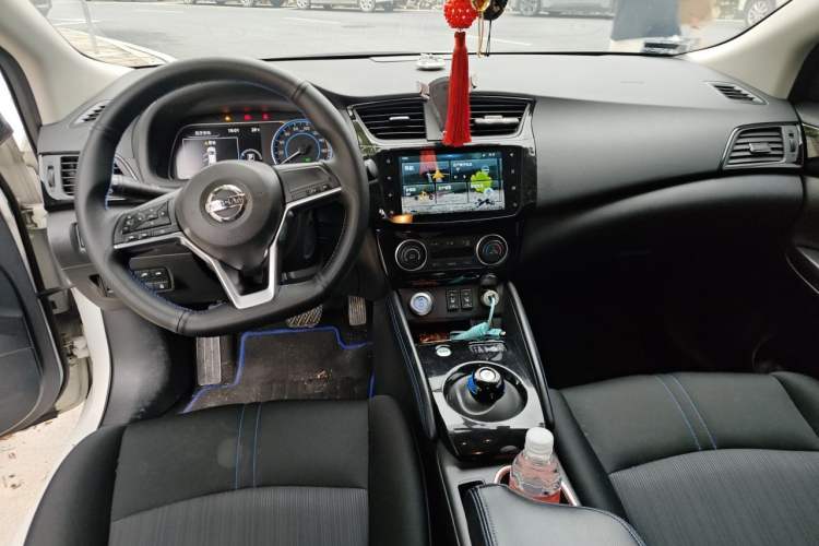 Used Nissan Sylphy EV 2018 Smart Edition Center Console