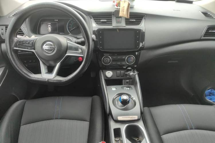 Used Nissan Sylphy EV 2018 Smart Edition Center Console