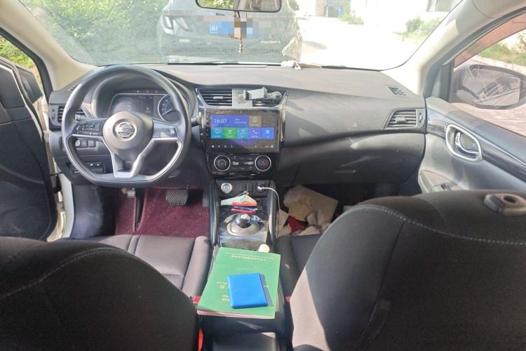 Used Nissan Sylphy EV 2018 Smart Edition Center Console