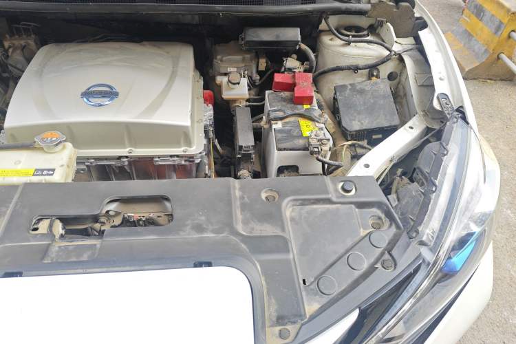 Used Nissan Sylphy EV 2018 ZhiZun Edition Engine Bay Left