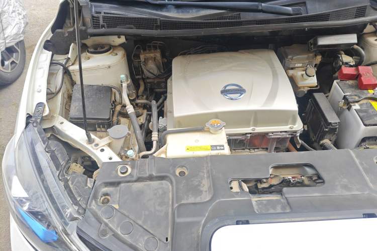 Used Nissan Sylphy EV 2018 ZhiZun Edition Engine Bay Right