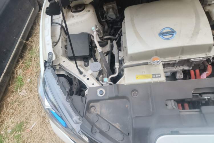 Used Nissan Sylphy EV 2018 ZhiZun Edition Engine Bay Right