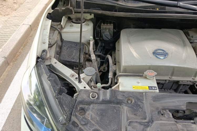 Used Nissan Sylphy EV 2018 Smart Edition Engine Bay Right