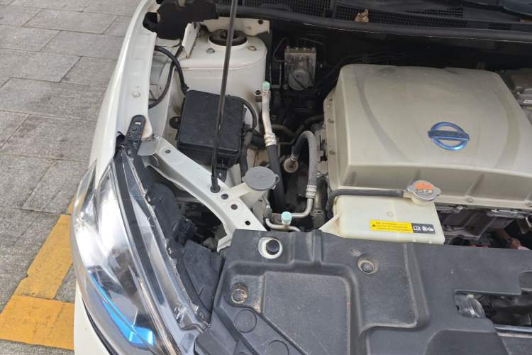 Used Nissan Sylphy EV 2018 Smart Edition Engine Bay Right