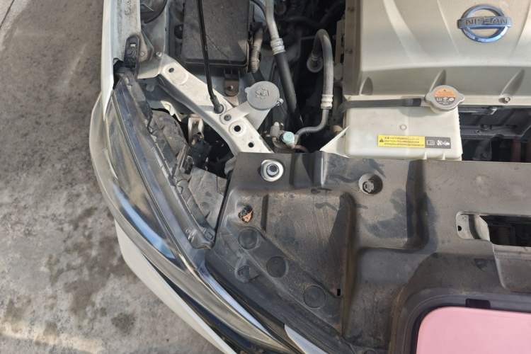 Used Nissan Sylphy EV 2018 Smart Edition Engine Bay Right