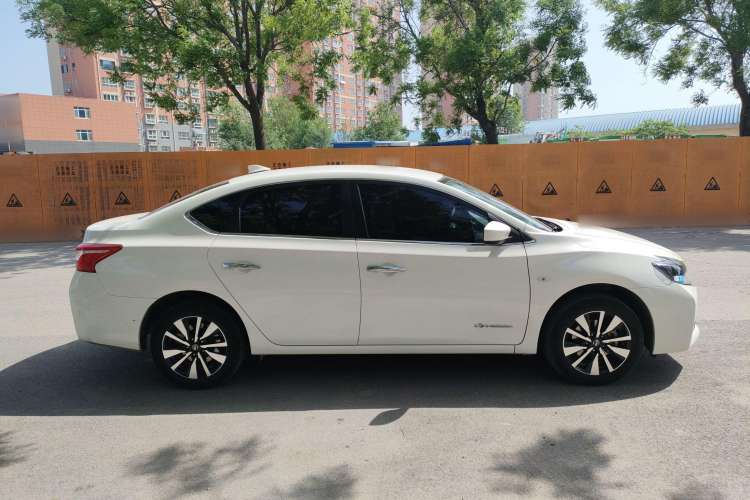 Used Nissan Sylphy EV 2018 Smart Edition Exterior 2