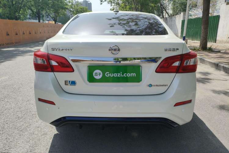 Used Nissan Sylphy EV 2018 Smart Edition Exterior 4