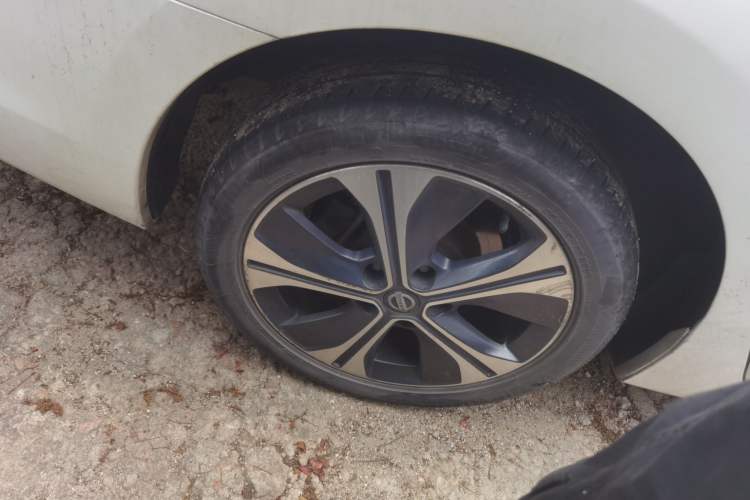 Used Nissan Sylphy EV 2018 ZhiZun Edition Exterior 5