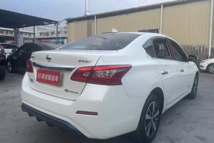 Used Nissan Sylphy EV 2018 Smart Edition Exterior 5