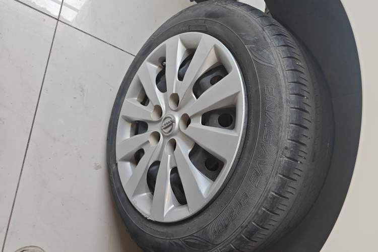 Used Nissan Sylphy EV 2018 Smart Edition Exterior 8
