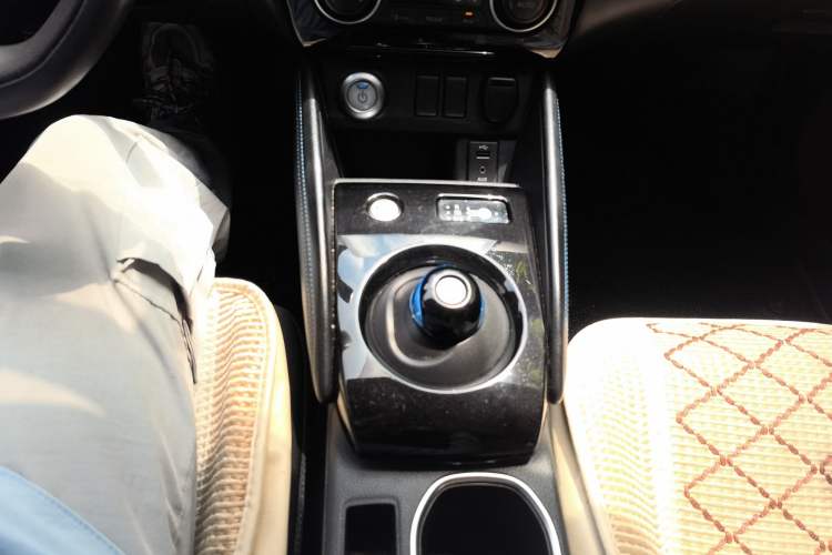 Used Nissan Sylphy EV 2018 Smart Edition Gear Lever