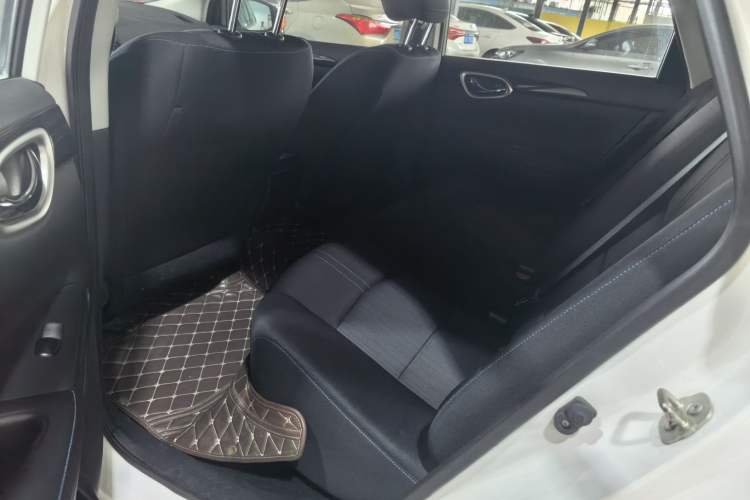 Used Nissan Sylphy EV 2018 Smart Edition Custom Version Interior 1