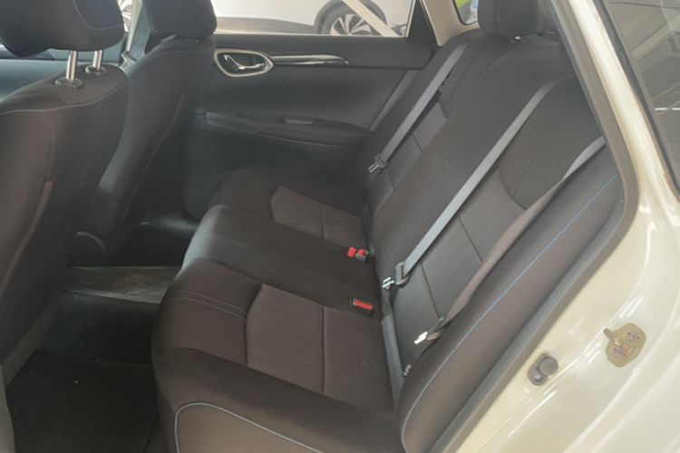 Used Nissan Sylphy EV  Interior 2