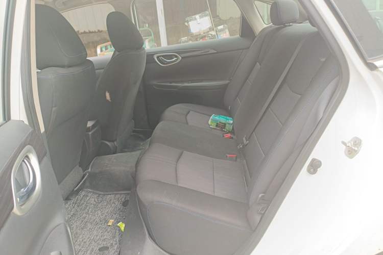 Used Nissan Sylphy EV 2018 Smart Edition Custom Version Interior 4
