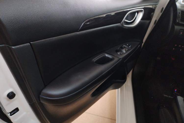 Used Nissan Sylphy EV 2018 ZhiZun Edition Interior 7