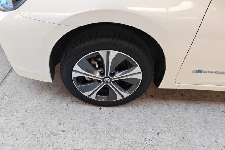 Used Nissan Sylphy EV 2018 ZhiZun Edition Left Front Wheel Hub