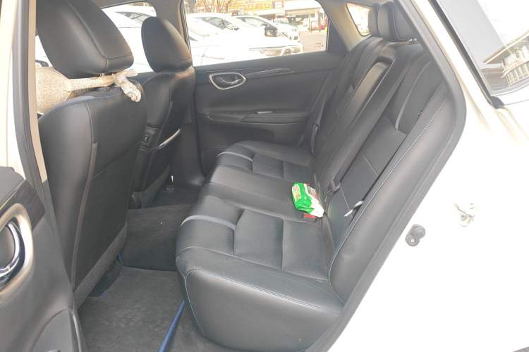 Used Nissan Sylphy EV 2018 ZhiZun Edition Left Rear Seat