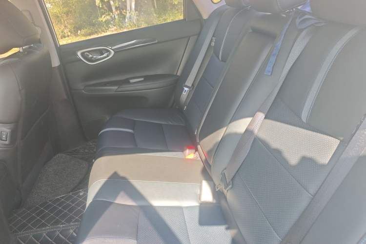 Used Nissan Sylphy EV 2018 ZhiZun Edition Left Rear Seat