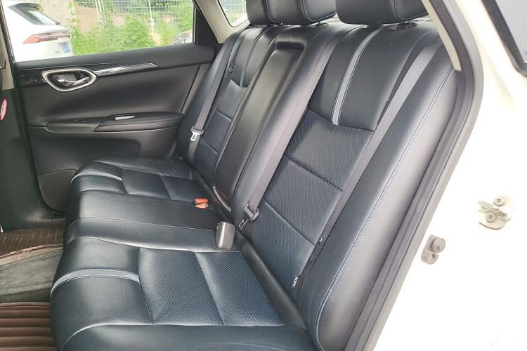 Used Nissan Sylphy EV 2018 ZhiZun Edition Left Rear Seat