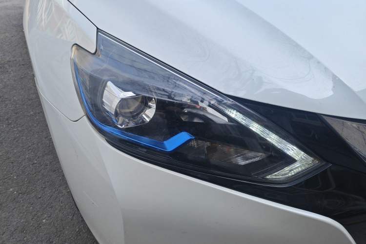 Used Nissan Sylphy EV 2018 ZhiZun Edition Right Front Headlight