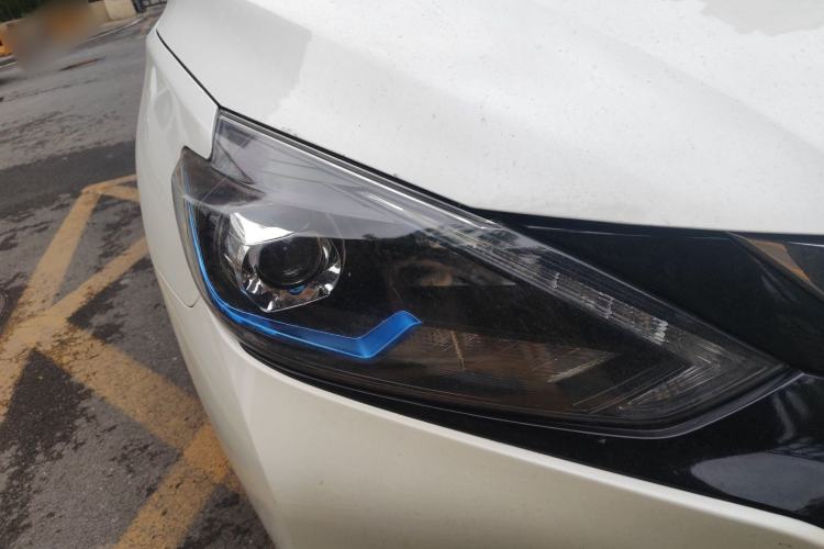 Used Nissan Sylphy EV 2018 ZhiZun Edition Right Front Headlight
